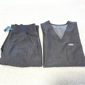 Figs Women’s Grey Scrubs NEW